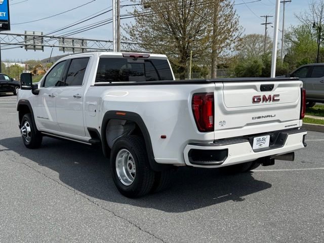 Used 2022 GMC Sierra 3500 Denali w/ Technology Package AWD/4WD image 16