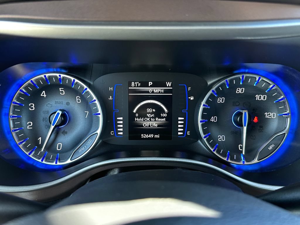 Certified 2024 Chrysler Voyager LX FWD image 29