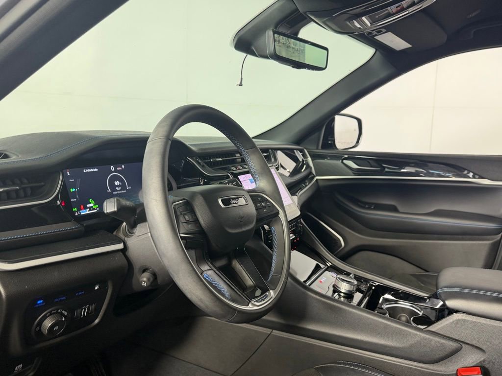 Used 2023 Jeep Grand Cherokee Trailhawk w/ Advanced Protech Group II image 25