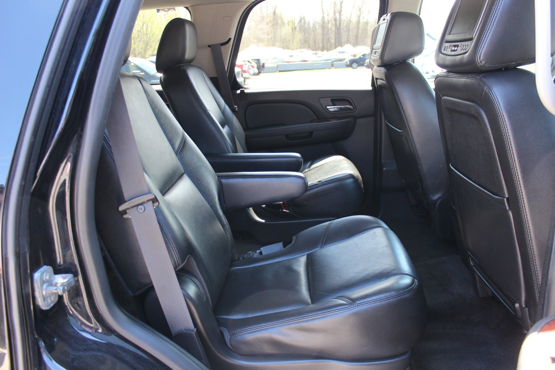 Used 2014 Chevrolet Tahoe LTZ AWD/4WD image 41