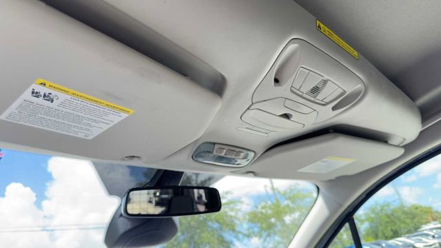Used 2022 Ford Transit Connect XLT FWD image 16