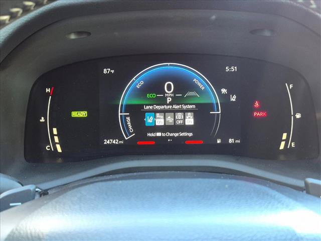 Used 2025 Toyota Camry SE FWD image 4