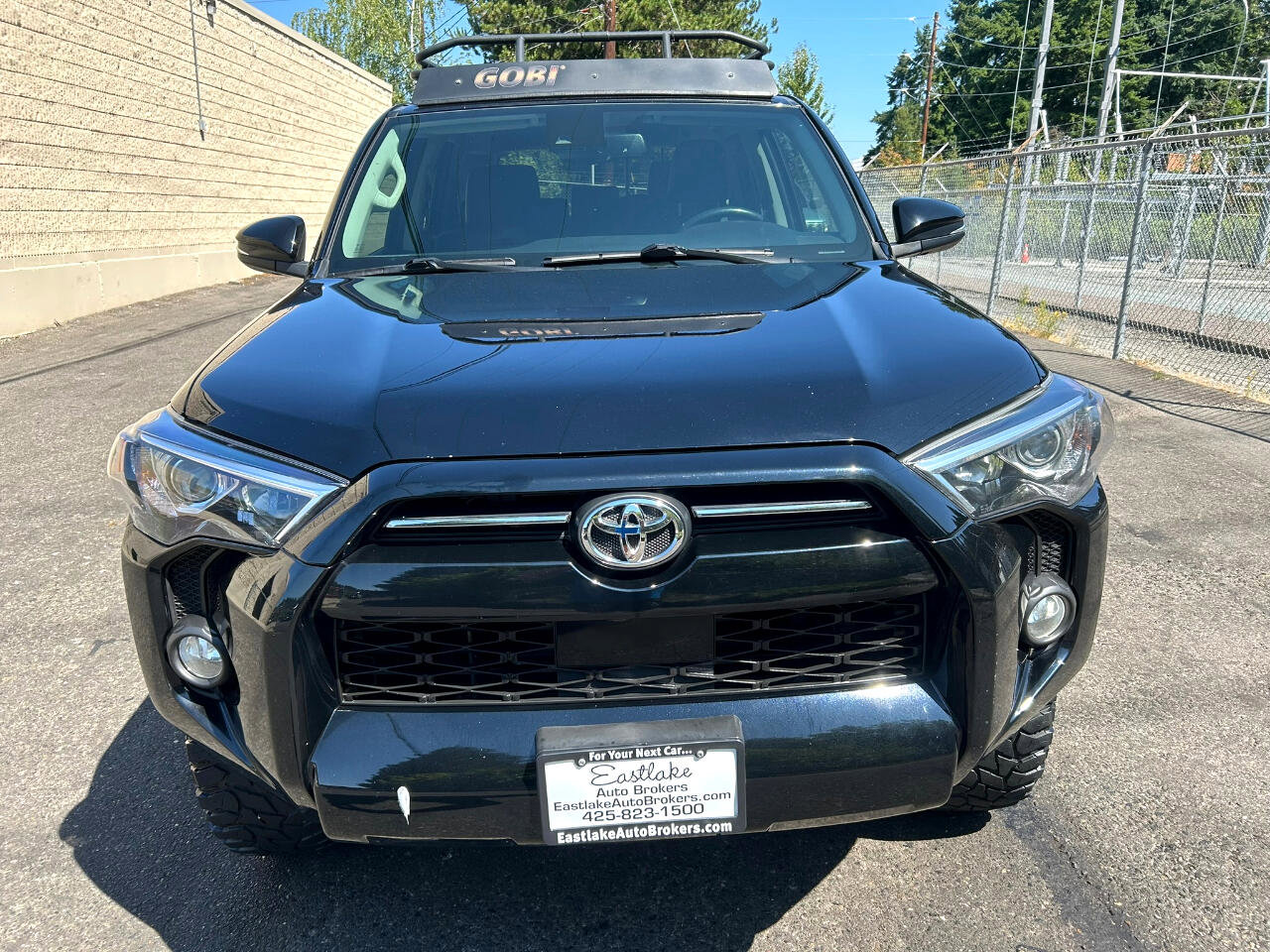Used 2020 Toyota 4Runner SR5 Premium image 2