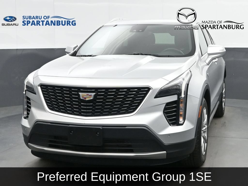Used 2022 Cadillac XT4 Premium Luxury w/ Safety Alert Package AWD/4WD image 3
