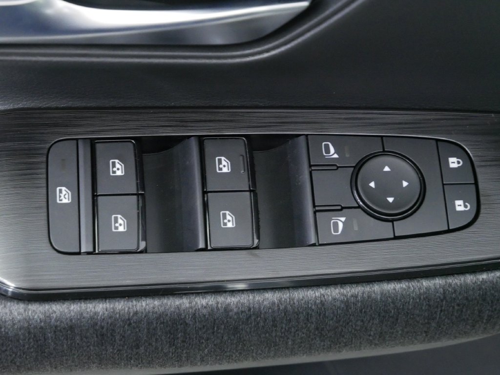 New 2026 Nissan Kicks SV w/ Cold Weather Package AWD/4WD image 19