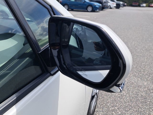 Used 2018 Toyota Prius Four image 15