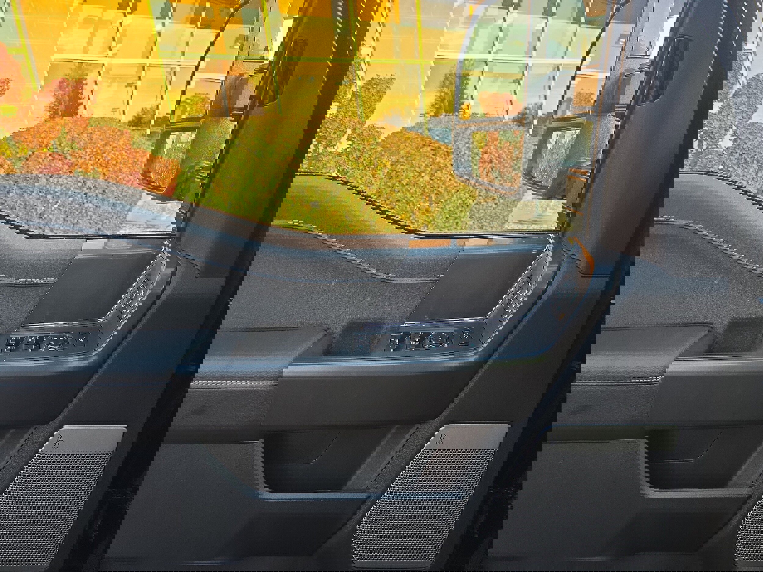 New 2025 Ford F150 Lariat image 39