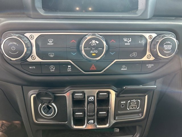 Used 2022 Jeep Gladiator Overland w/ Popular Equipment Package image 12