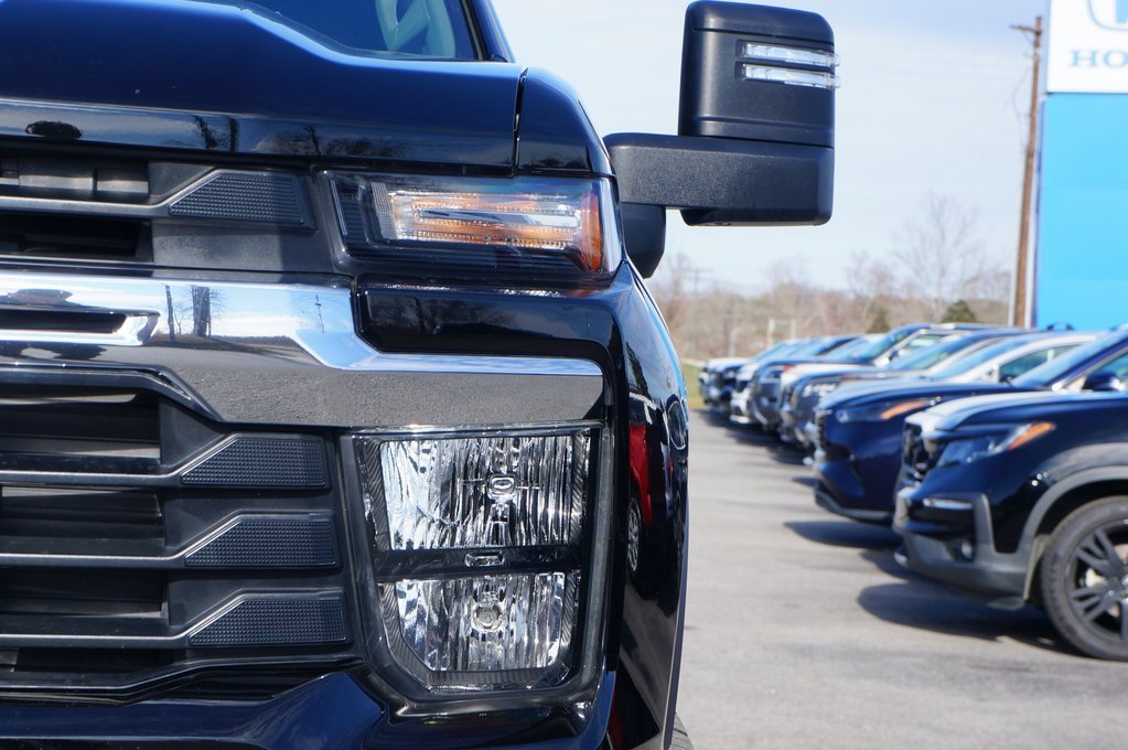 Used 2025 Chevrolet Silverado 2500 LT w/ All Star Edition image 5