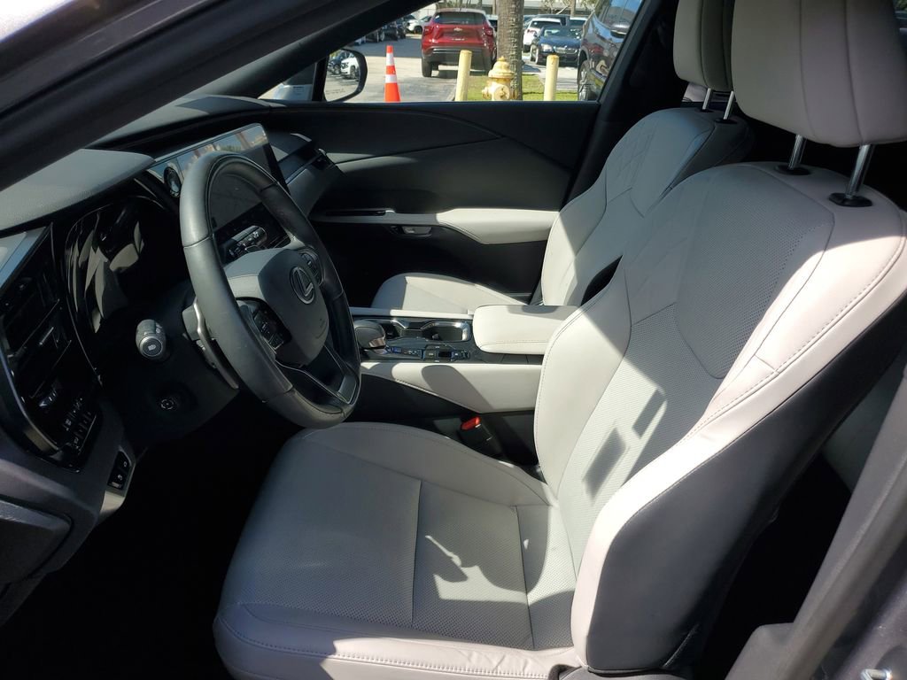 Used 2023 Lexus RX 350 Premium w/ Cold Area Package image 16
