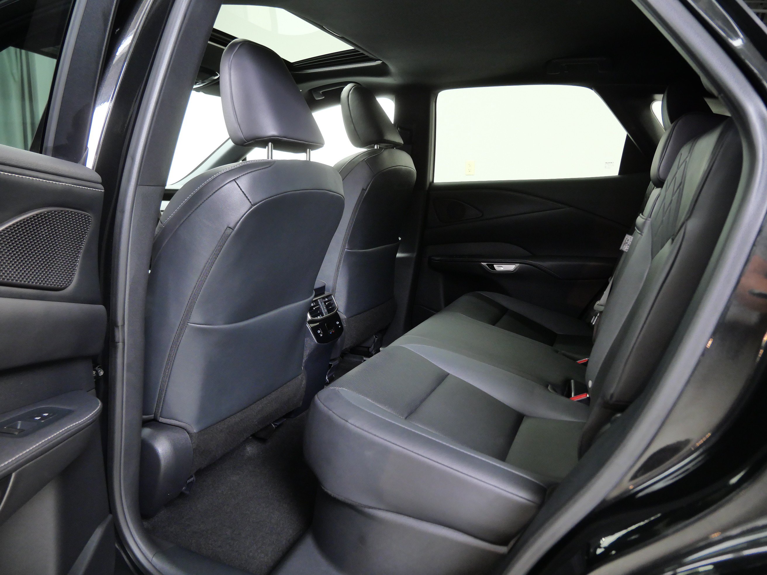 Used 2023 Lexus RX 350 Premium w/ Accessory Package (Z1) AWD/4WD image 16
