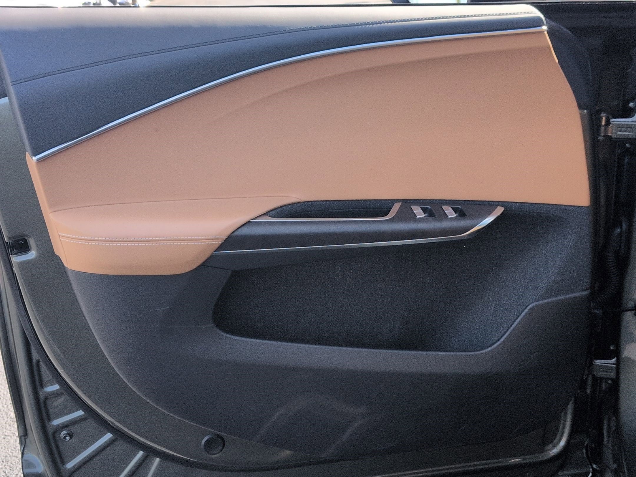 Used 2026 Lucid Gravity Grand Touring AWD/4WD image 14