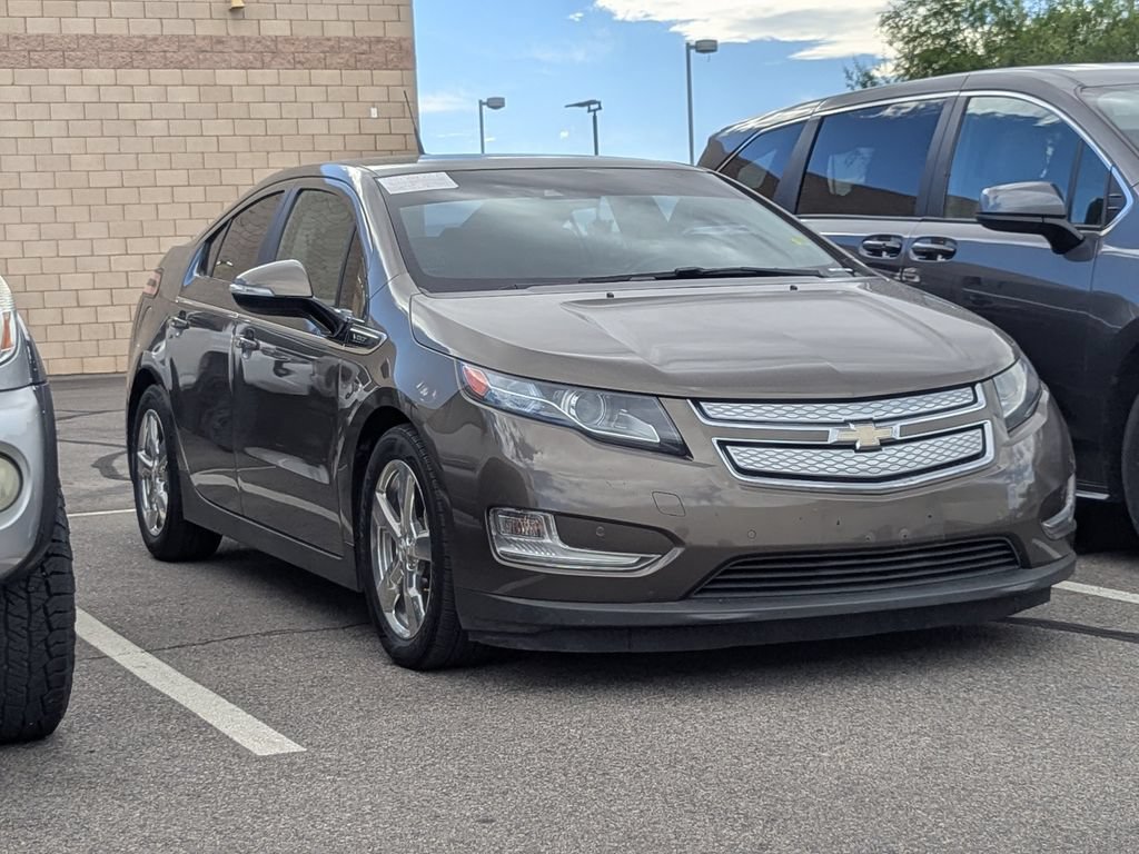 Used 2014 Chevrolet Volt Premium w/ Premium Trim Package FWD image 3