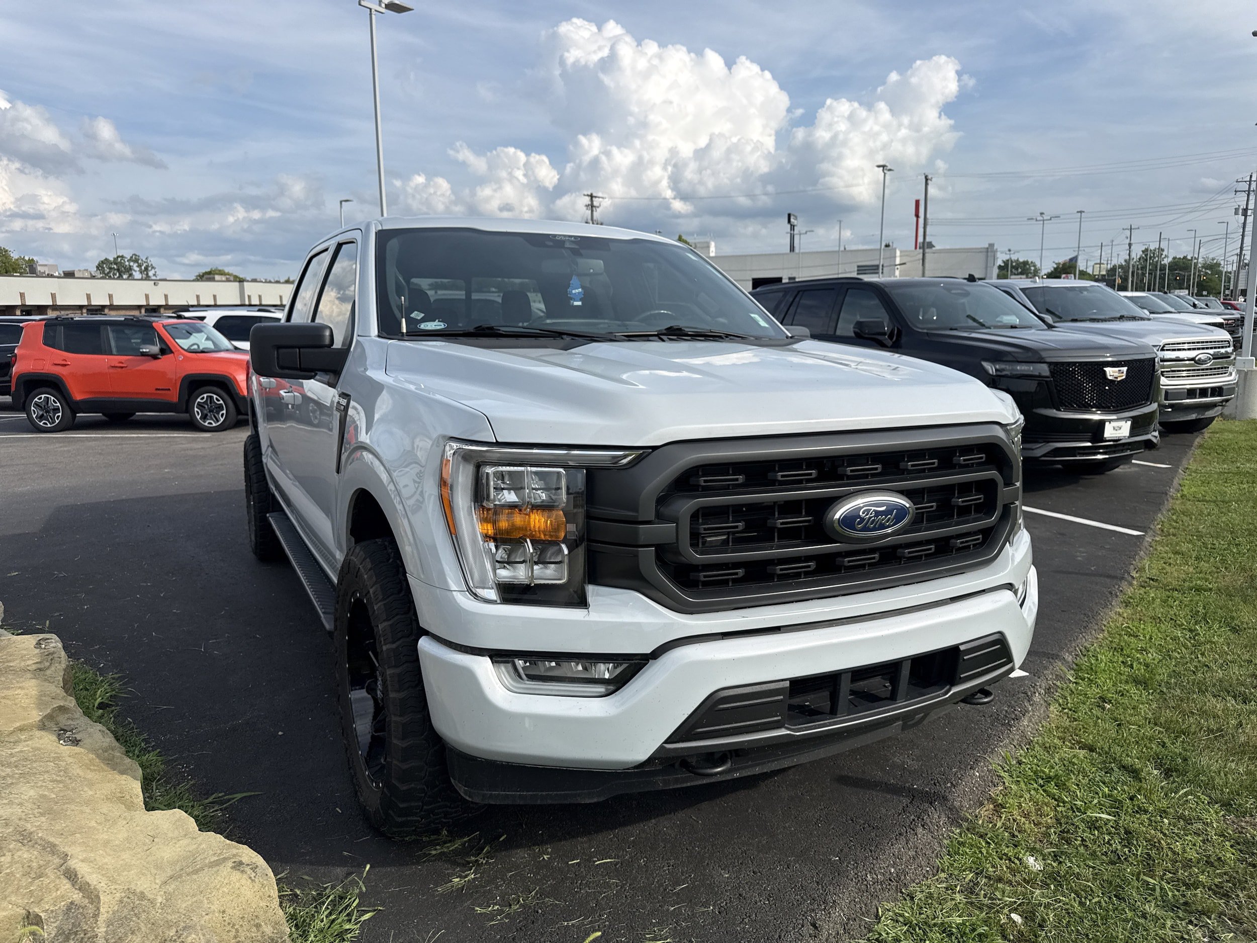 Used 2022 Ford F150 XLT w/ Equipment Group 302A High AWD/4WD image 4