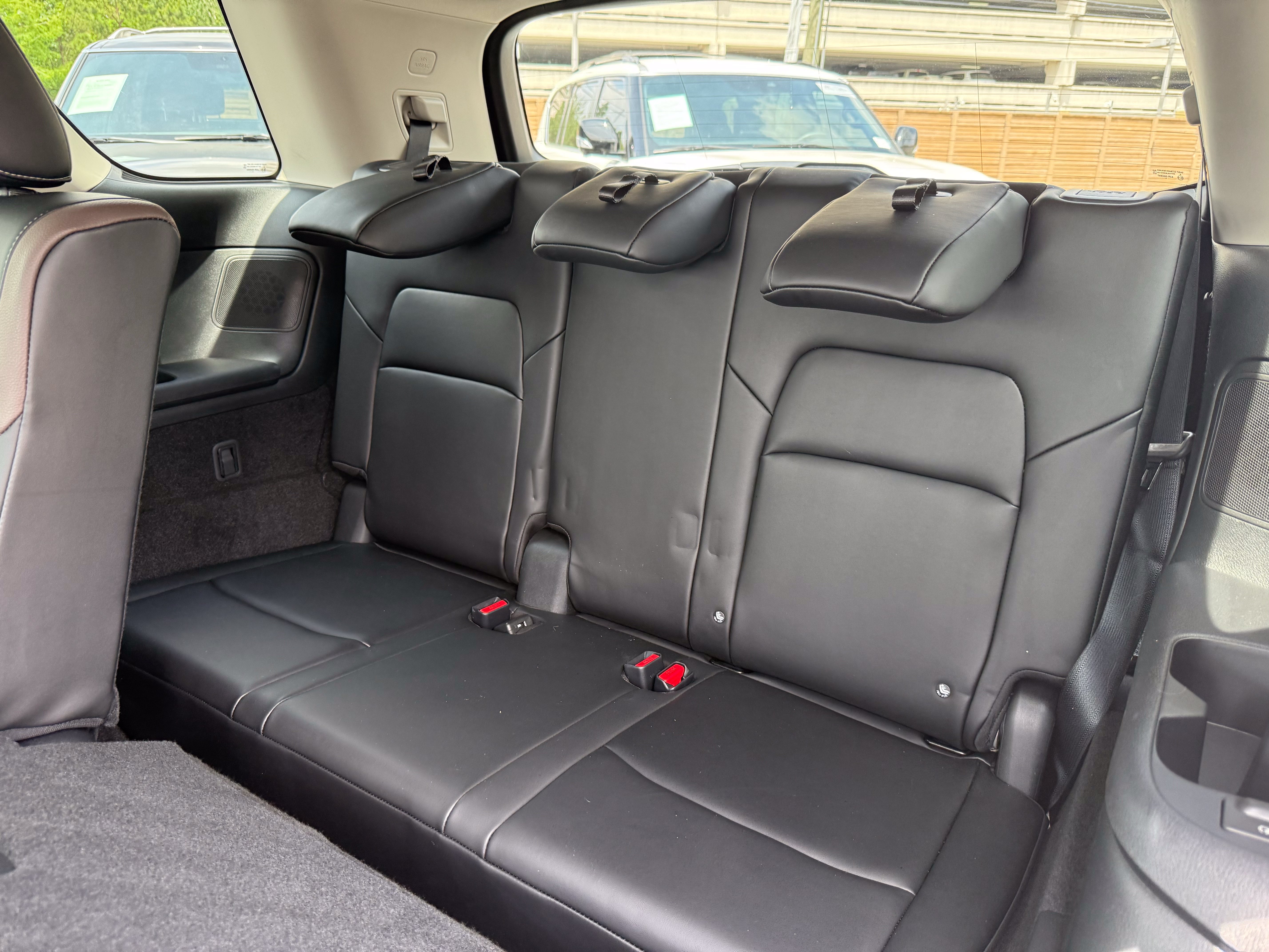 Used 2024 Nissan Pathfinder Platinum w/ Cargo Package FWD image 17