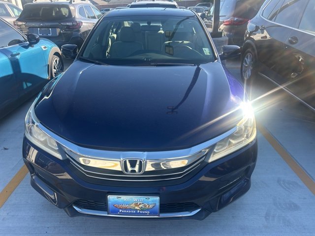 Used 2017 Honda Accord EX image 2