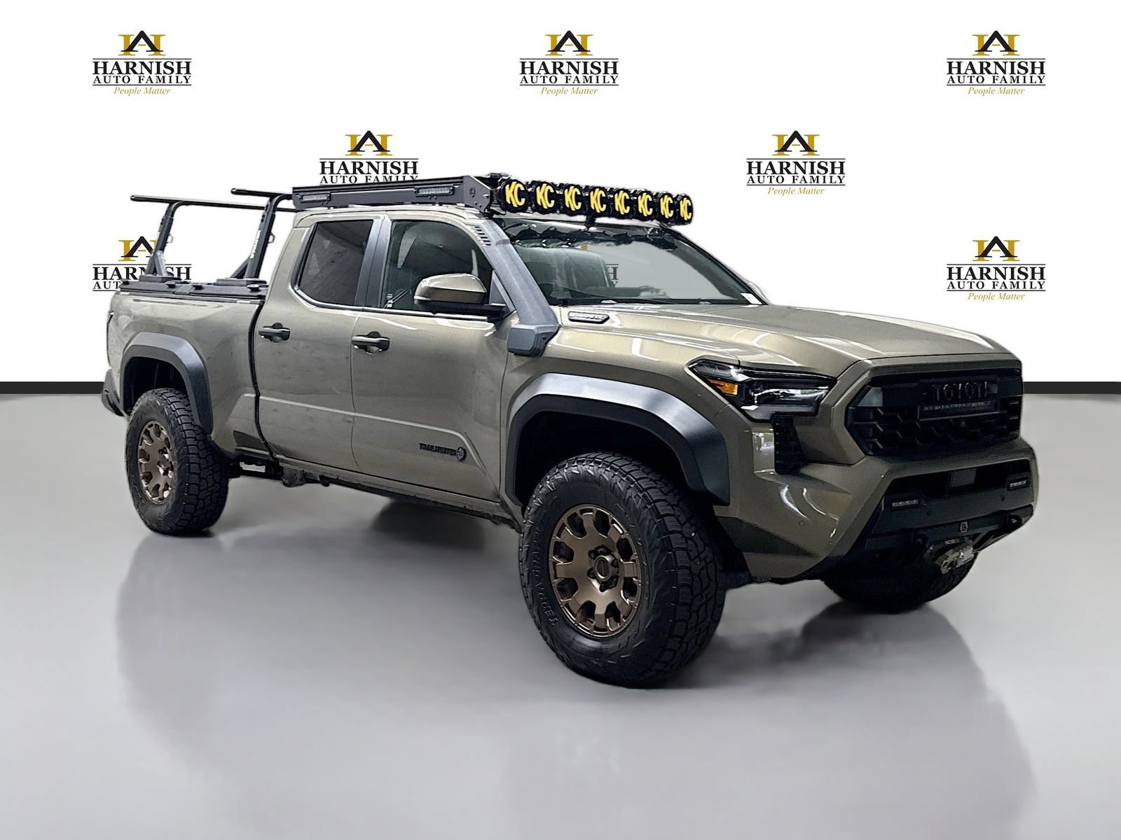 Used 2025 Toyota Tacoma 4x4 Double Cab Hybrid w/ Tow Tech Package image 3