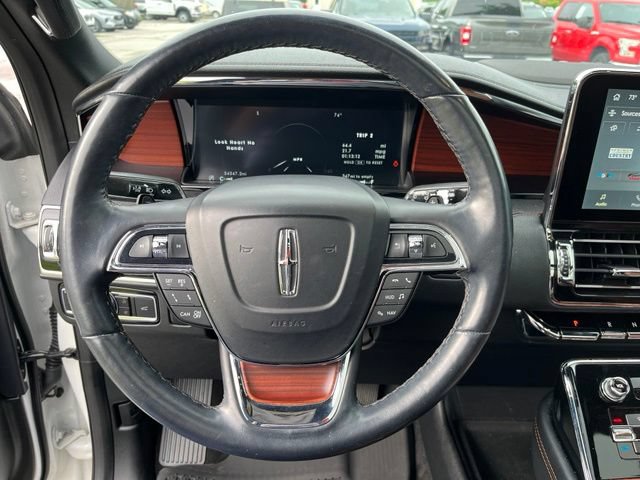 Used 2020 Lincoln Navigator Reserve w/ Luxury Package AWD/4WD image 20