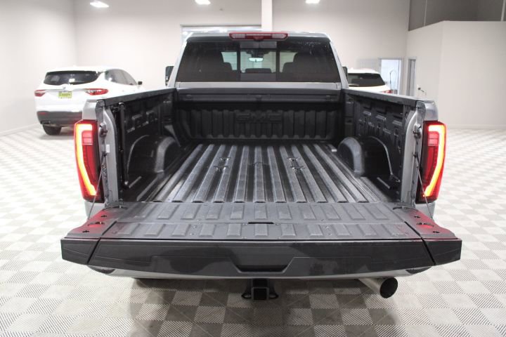 Used 2025 GMC Sierra 2500 Denali image 12