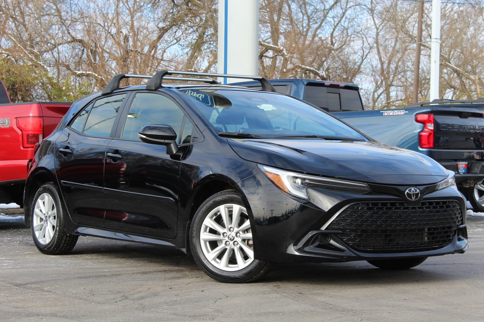 Used 2025 Toyota Corolla SE image 1