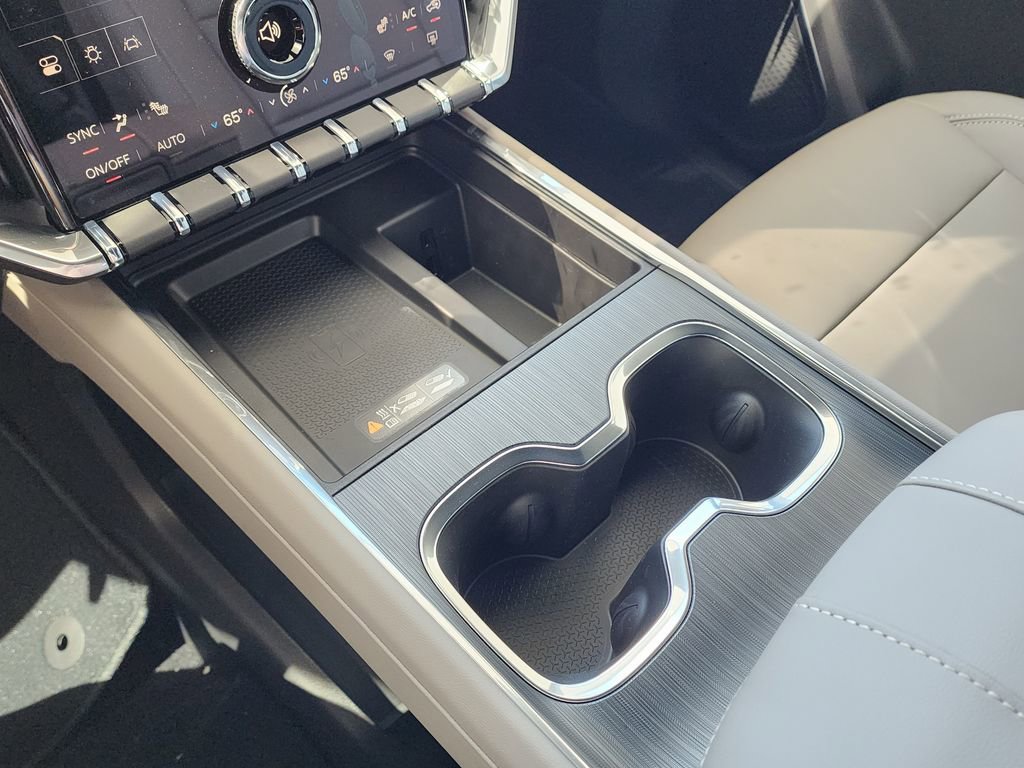 New 2026 GMC Acadia Elevation image 32