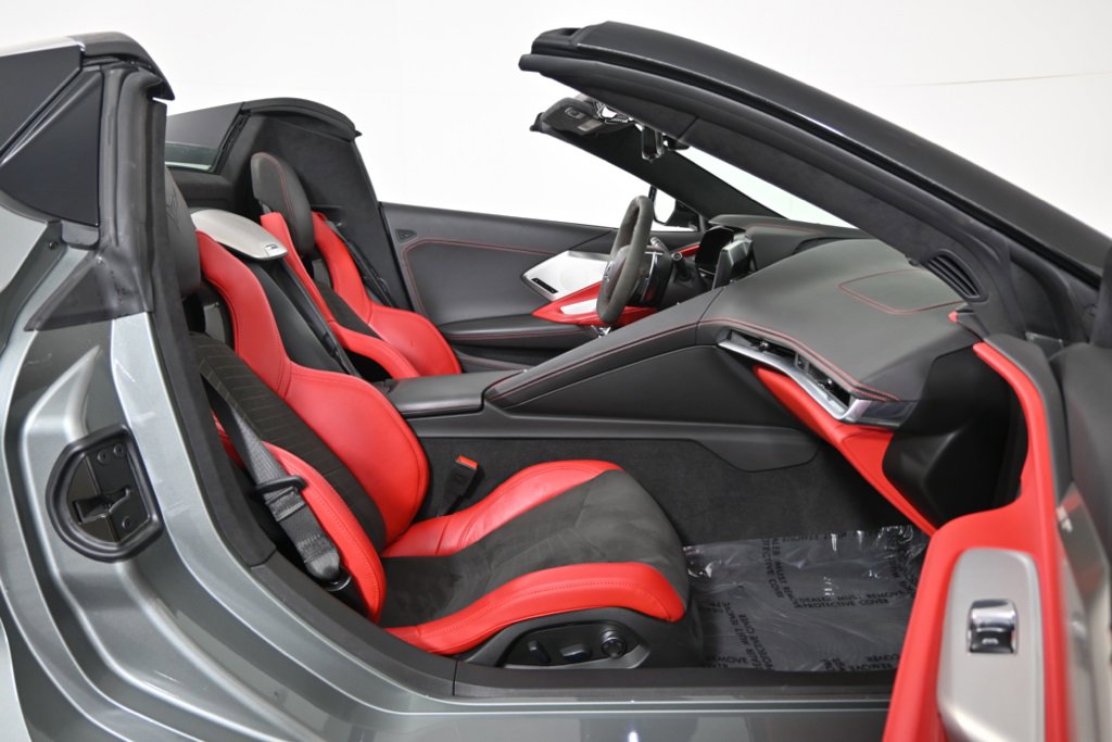 Used 2022 Chevrolet Corvette Stingray Premium Conv w/ Z51 Performance Package image 18