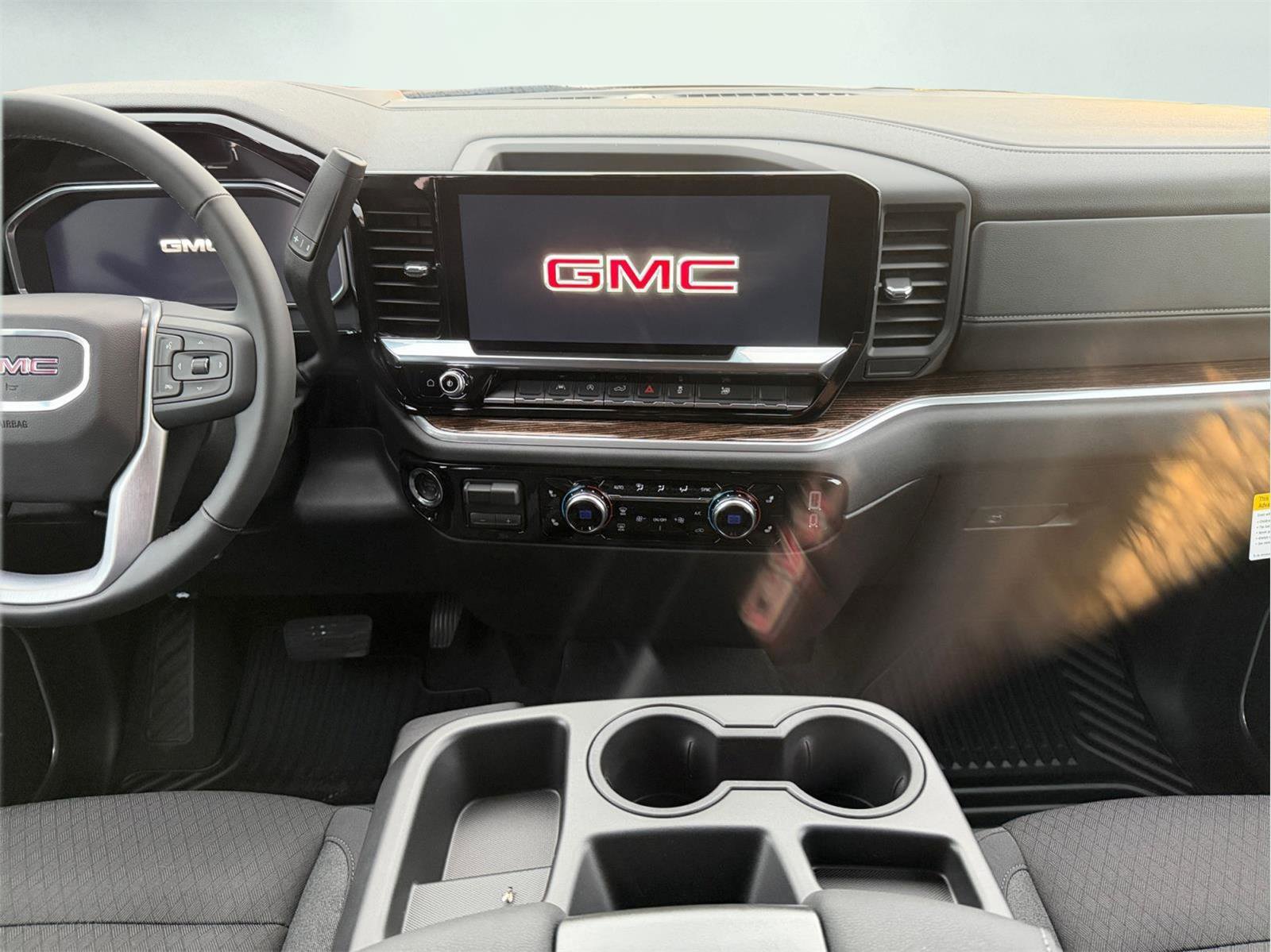 New 2026 GMC Sierra 1500 SLE w/ Preferred Package image 35