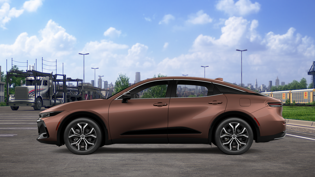 New 2027 Toyota Crown AWD/4WD image 4