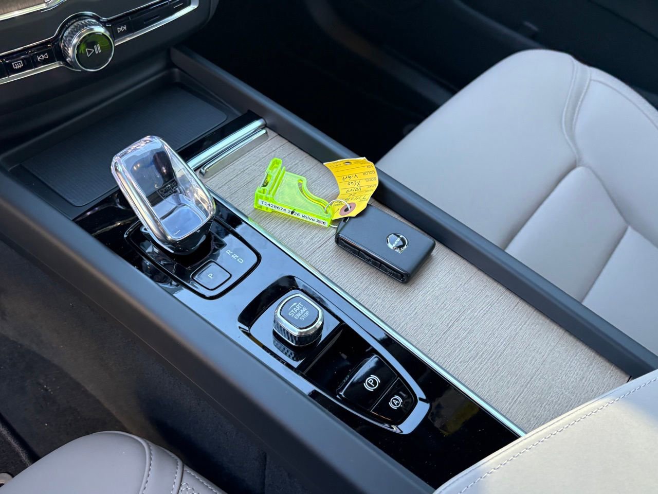 New 2026 Volvo XC60 B5 Core w/ Protection Package Premier image 15