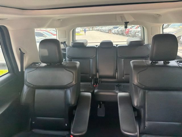 Certified 2025 Ford Expedition Platinum AWD/4WD image 25
