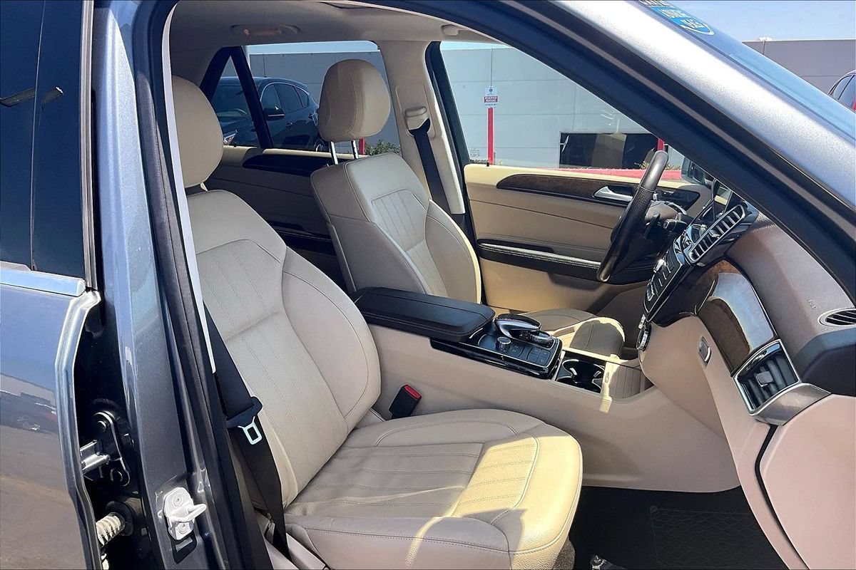 Used 2018 Mercedes-Benz GLE 350 4MATIC w/ Premium 1 Package image 16