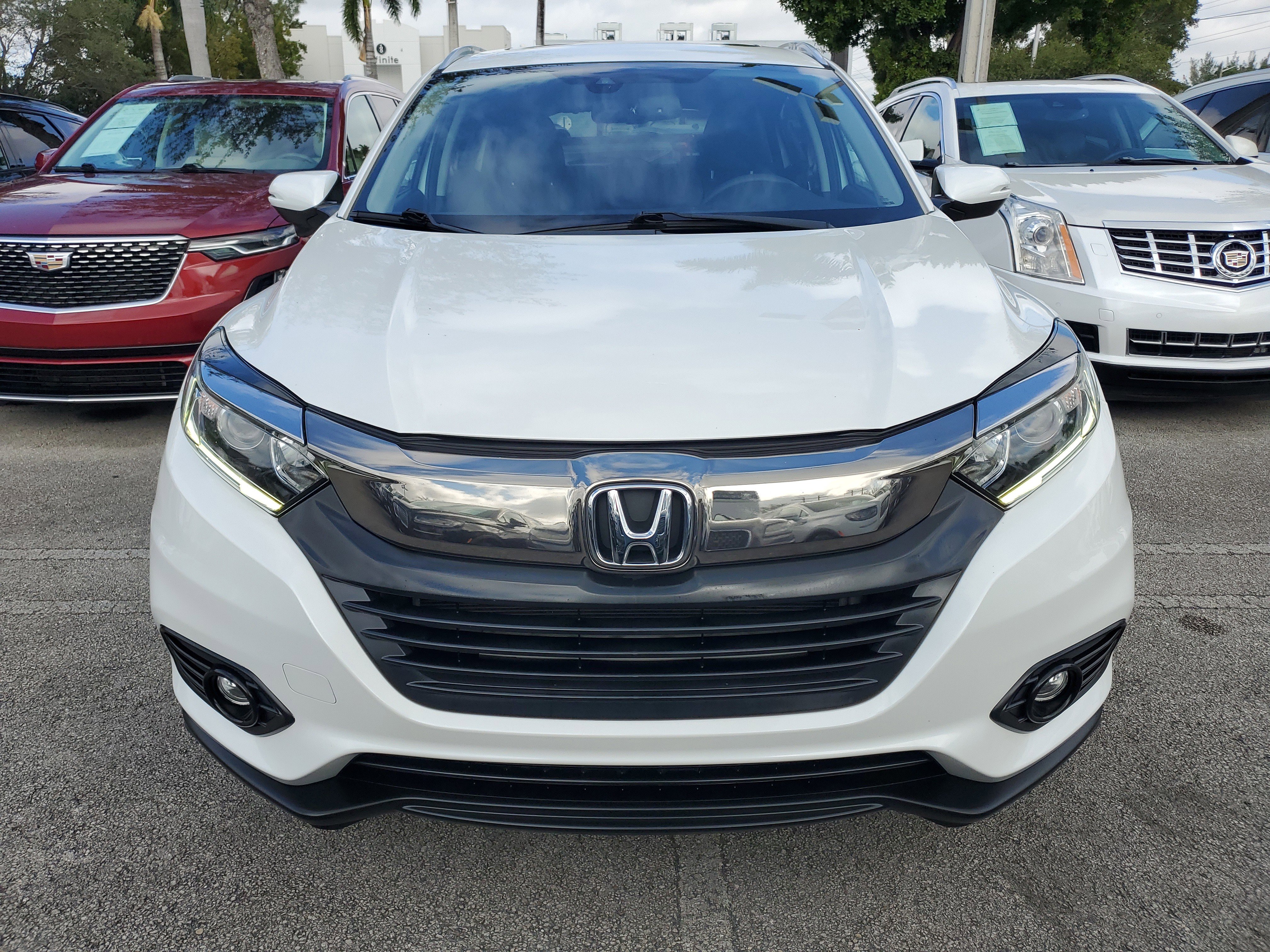 Used 2021 Honda HR-V EX-L image 2