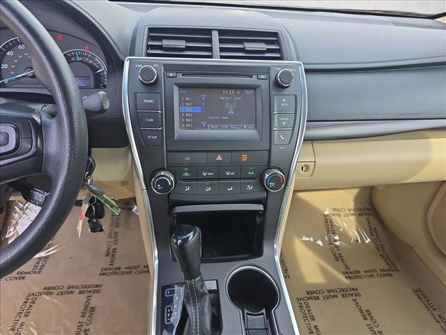 Used 2015 Toyota Camry LE FWD image 21
