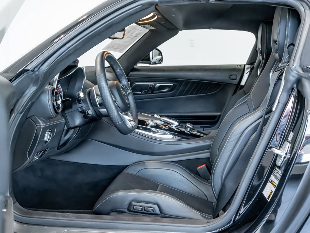 Used 2018 Mercedes-Benz AMG GT Roadster image 5
