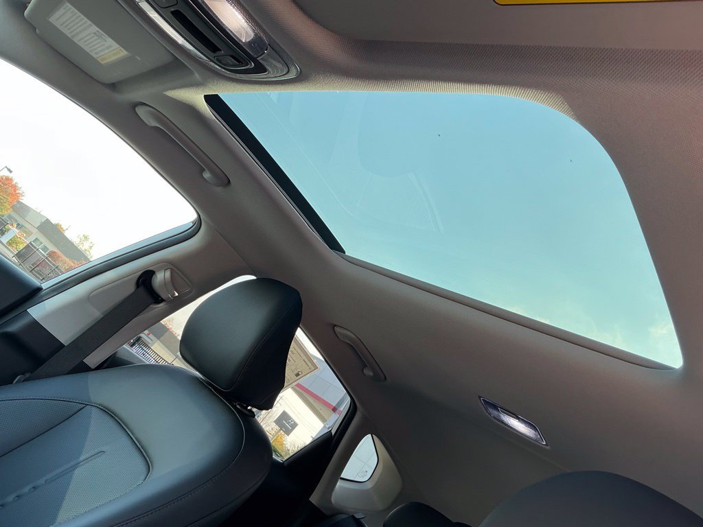 Certified 2025 Hyundai Kona Limited AWD/4WD image 26