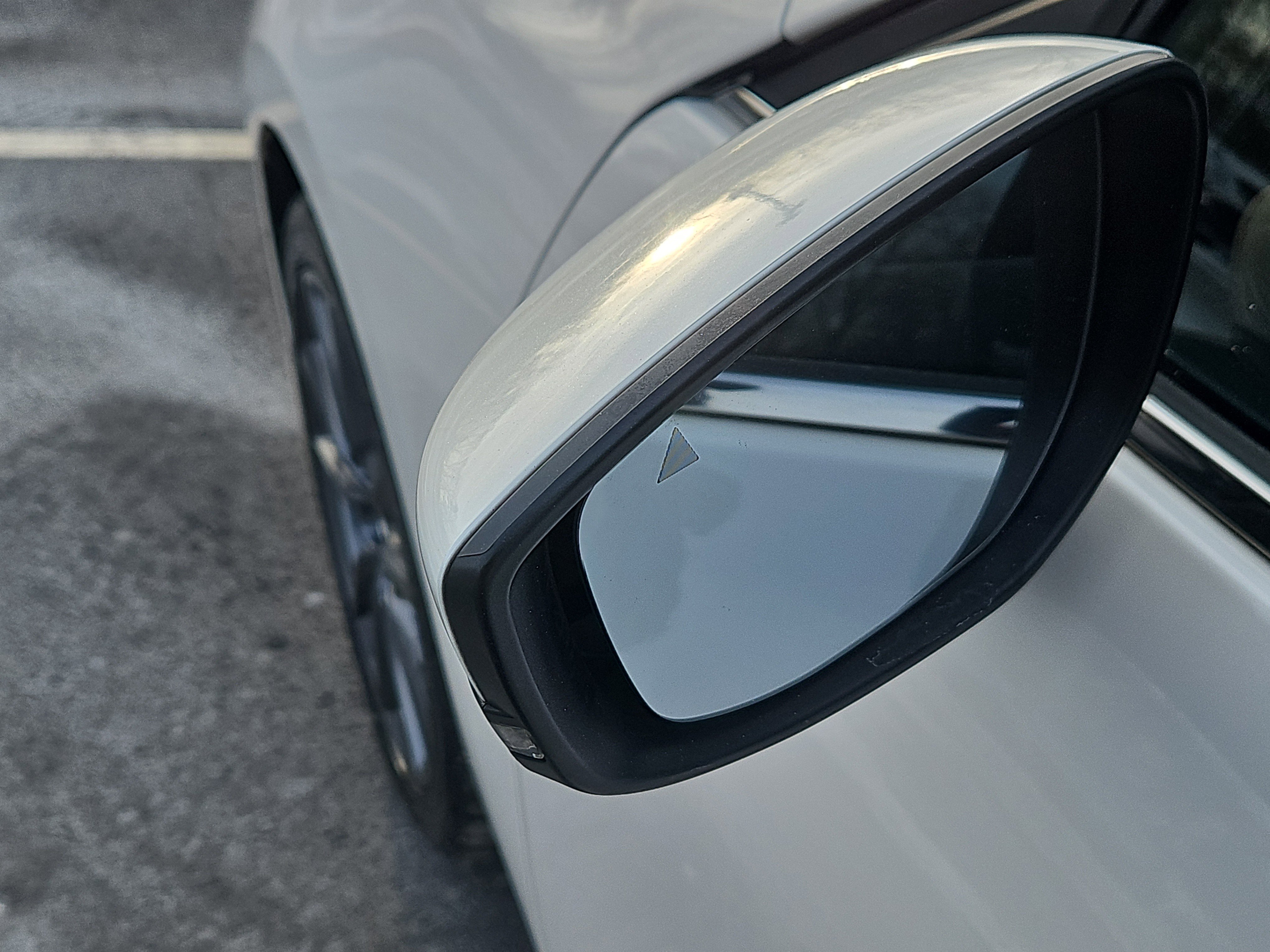 Used 2023 MAZDA MAZDA3 s image 14