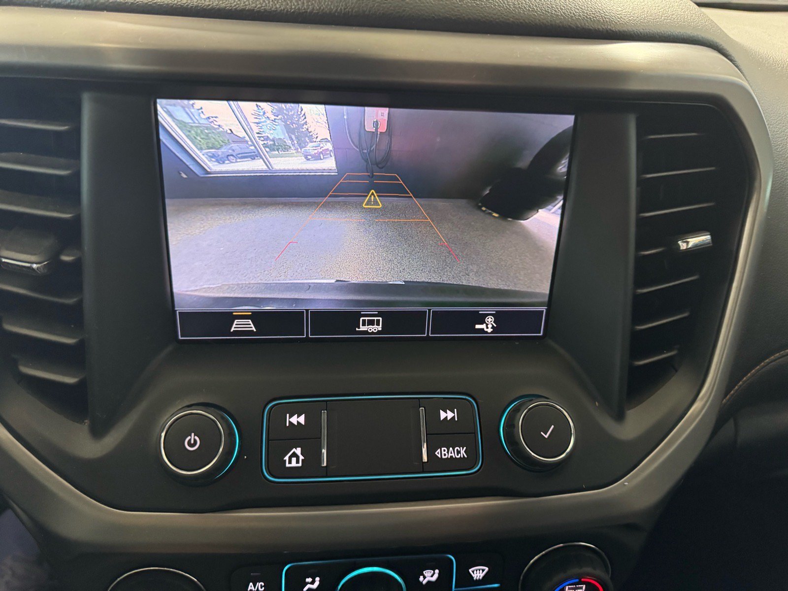 Used 2021 GMC Acadia AT4 w/ Trailering Package AWD/4WD image 30