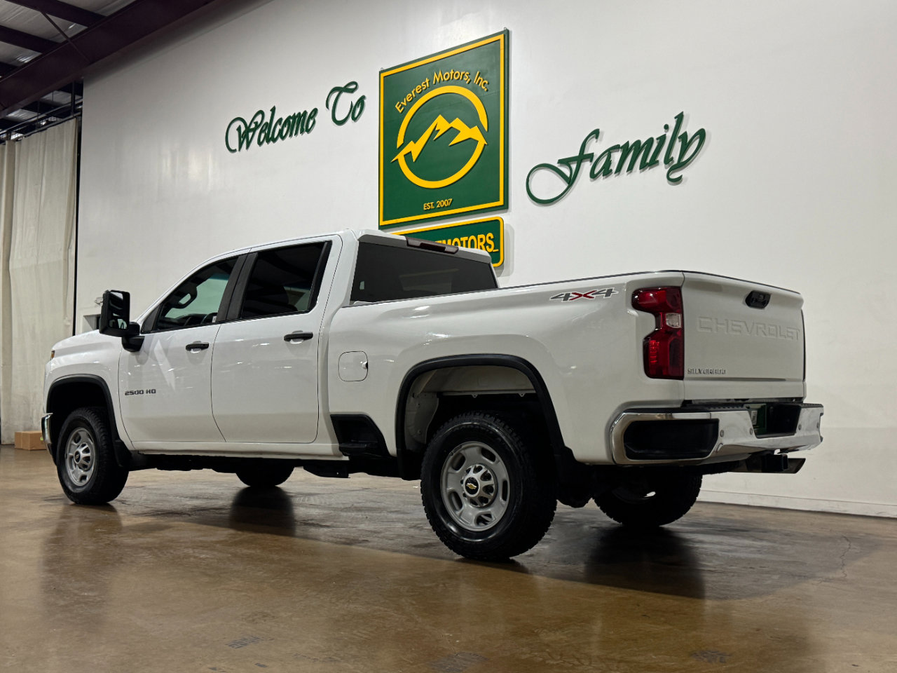 Used 2021 Chevrolet Silverado 2500 W/T w/ WT Convenience Package image 6