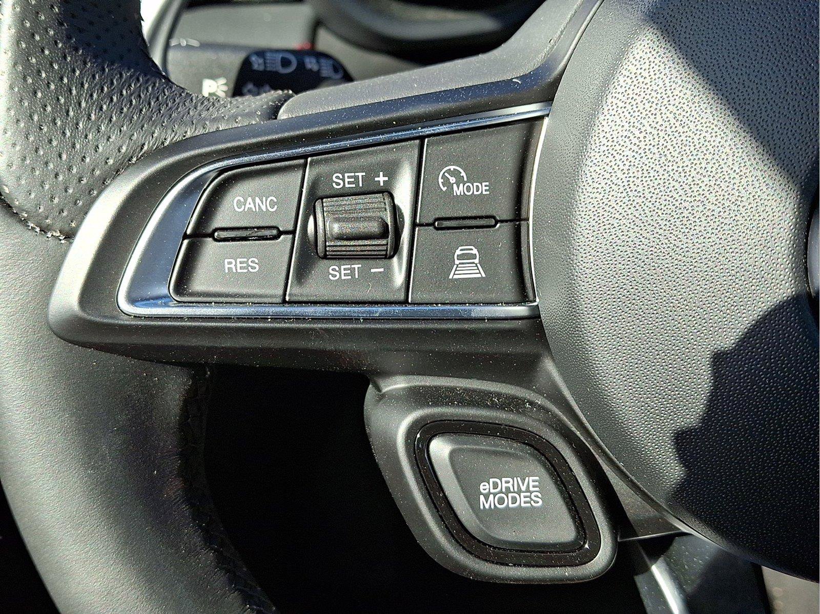 New 2024 Dodge Hornet R/T Plus w/ Track Pack AWD/4WD image 12