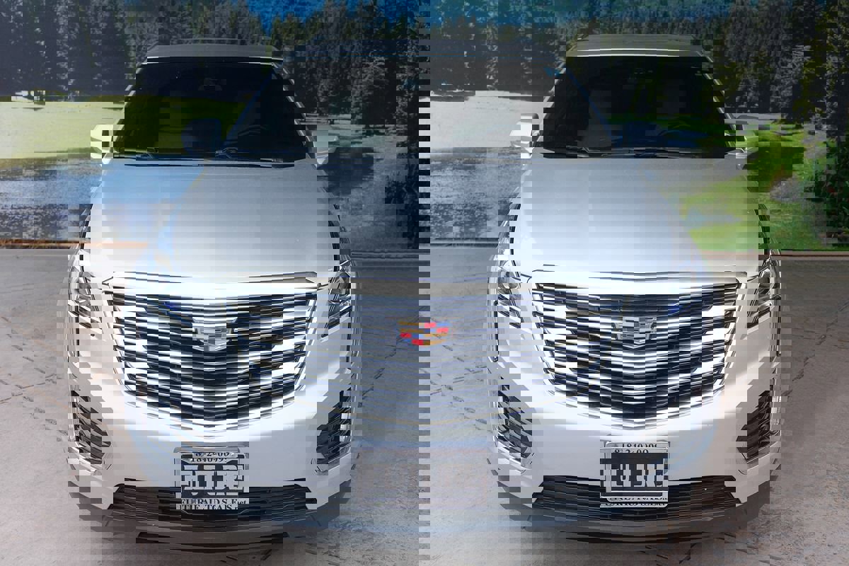 Used 2019 Cadillac XT5 FWD image 2