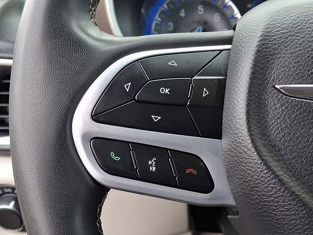 Used 2023 Chrysler Voyager LX image 22