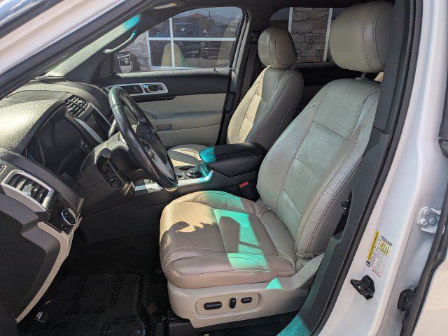 Used 2014 Ford Explorer Limited w/ Equipment Group 301A AWD/4WD image 11