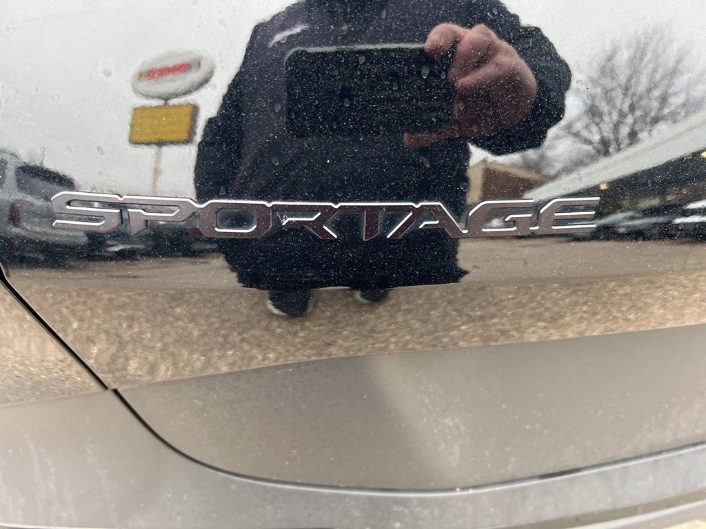 Certified 2025 Kia Sportage X-Line image 31