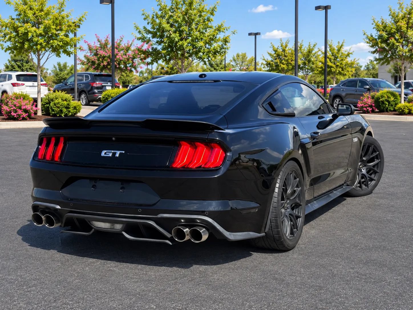 Used 2019 Ford Mustang GT RWD image 5