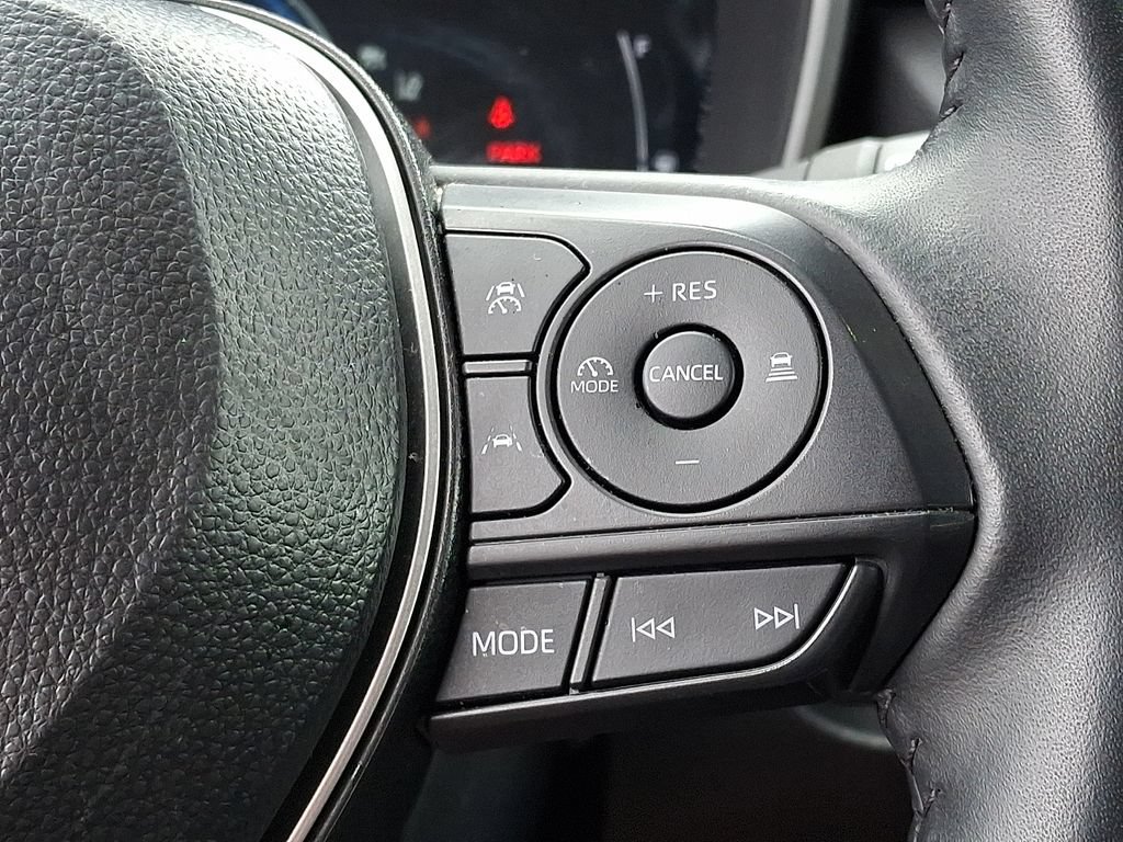 Certified 2025 Toyota Corolla Cross XLE AWD/4WD image 25