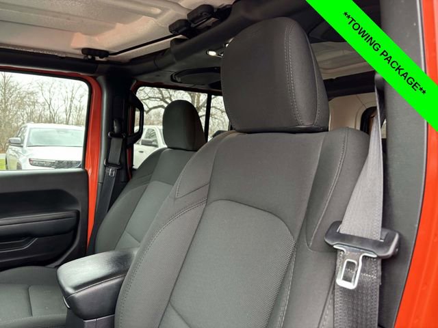 Used 2023 Jeep Wrangler Unlimited image 6