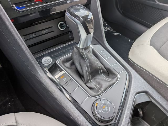 New 2026 Volkswagen Taos SE image 15