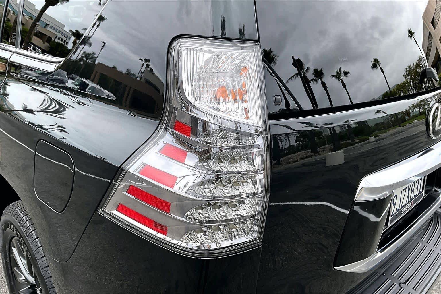 Certified 2023 Lexus GX 460 Premium w/ Premium Package AWD/4WD image 27