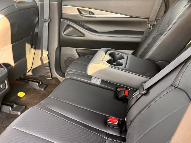 Certified 2024 INFINITI QX60 Luxe image 29
