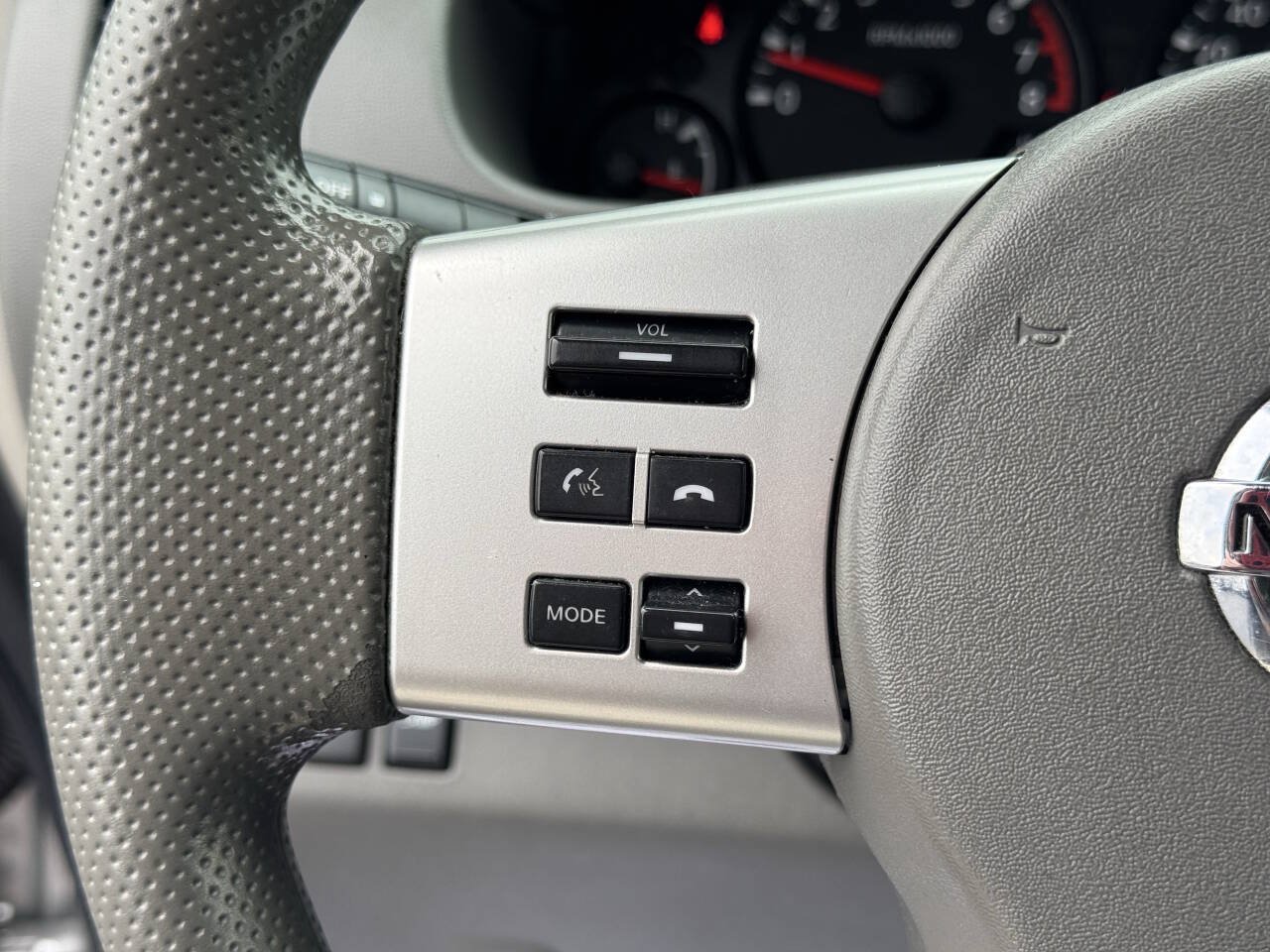 Used 2016 Nissan Frontier SV RWD image 23